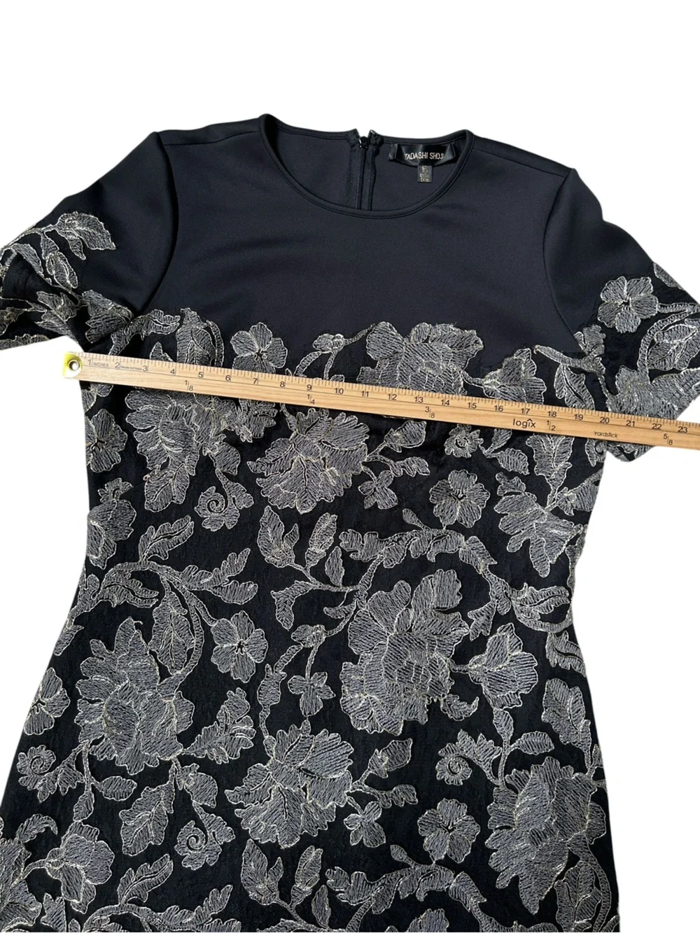 Tadashi Shoji 